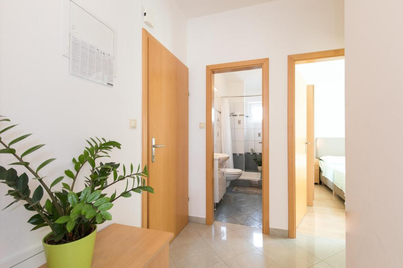 Apartment Cvijic Beige Punat Kültér fotó