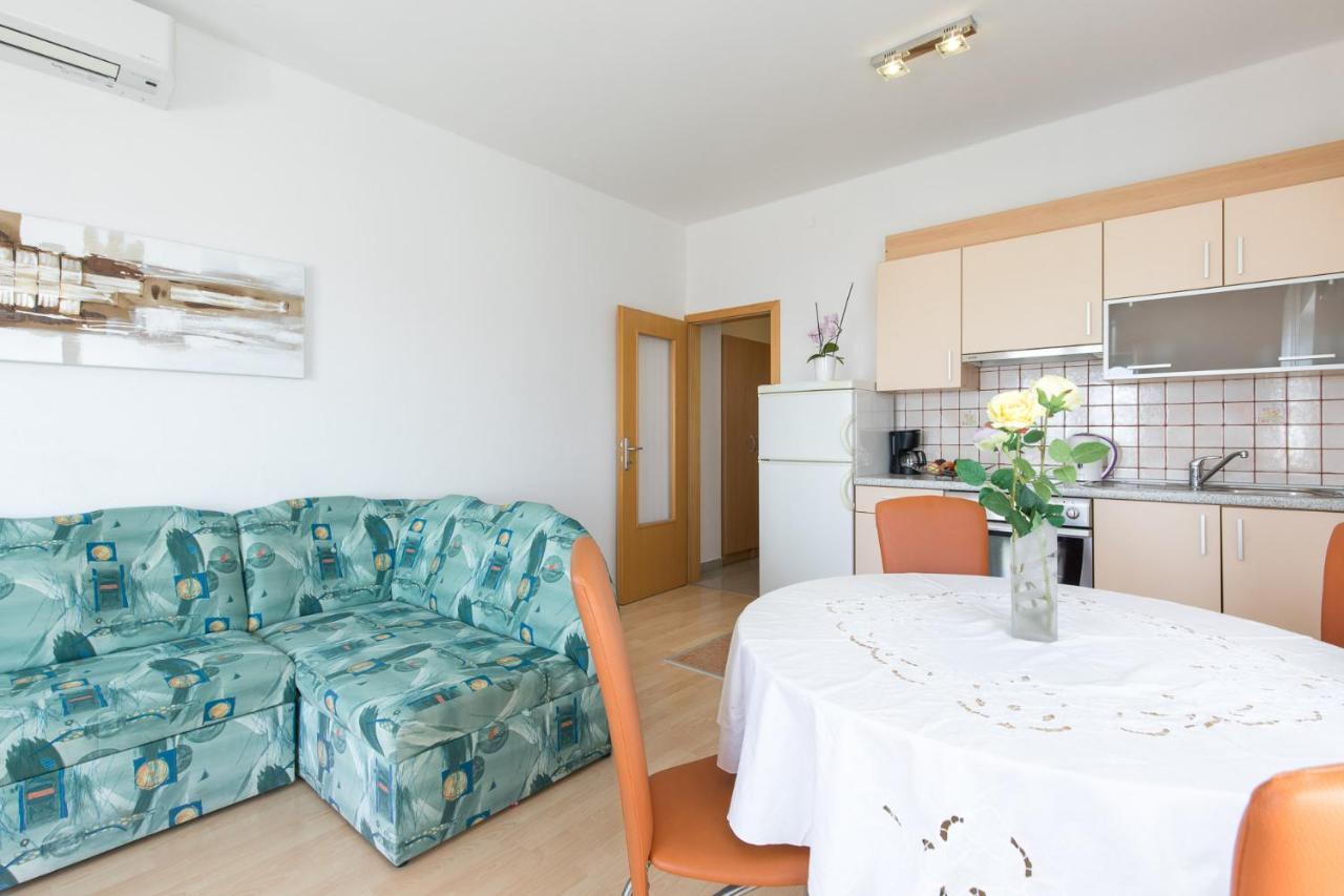 Apartment Cvijic Beige Punat Kültér fotó
