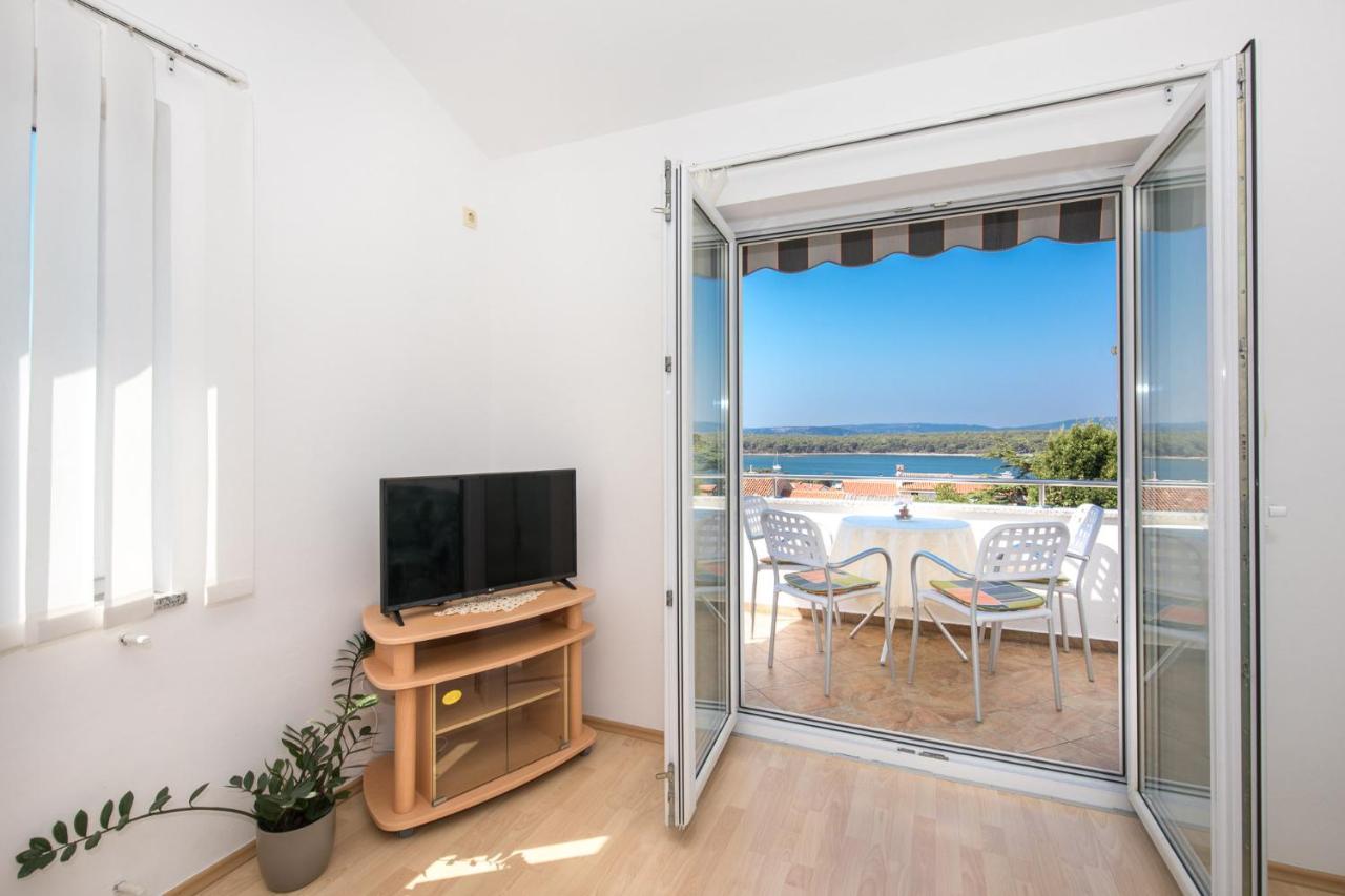 Apartment Cvijic Beige Punat Kültér fotó